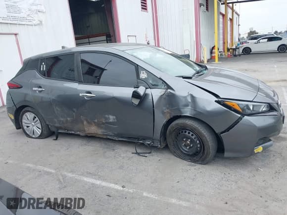 ✅ 2022 Nissan LEAF S • VIN: 1N4AZ1BV2NC557836 • Лот: 42164896. Опубликован ранее на IAAI с пробегом 33 729 миль. Бесплатный доступ к архиву аукционных продаж из США и подробный отчёт об истории автомобиля на DreamBid. Изображение 14.