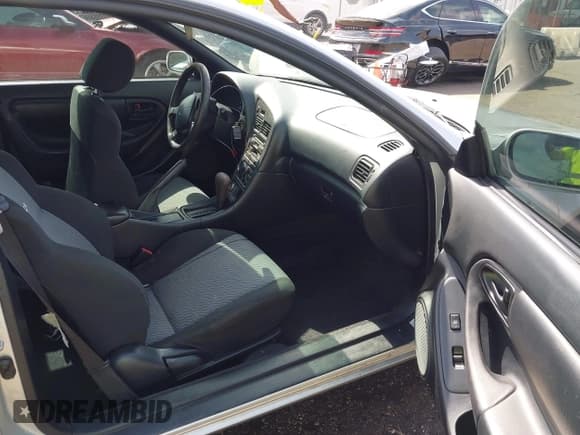 ✅ 1997 Toyota Celica ST • VIN: JT2DB02T0V0073274 • Lot: 42456520. Wystawiony na IAAI z przebiegiem 161 701 mil. Bezpłatny archiwum sprzedaży aukcyjnych z USA i szczegółowy raport historii pojazdu na DreamBid. Zdjęcie 5.