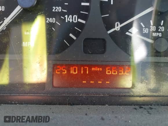 2001 BMW 3 Series 325i с VIN WBAAV33471EE78894, выставлен на аукционе IAAI как лот 43402573 с пробегом 251 017 миль миль и . История ставок и продаж доступна на DreamBid. Изображение 7.