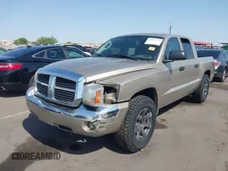 ✅ 2005 Dodge Dakota • VIN: 1D3HW58N85S205244 • Лот: 42955372. Опубликован ранее на IAAI с пробегом 200 581 миль. Бесплатный доступ к архиву аукционных продаж из США и подробный отчёт об истории автомобиля на DreamBid. Изображение 6.