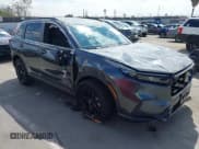 ✅ 2025 Honda CR-V Sport • VIN: 7FARS6H58SE112820 • Lot: 43290272. Wystawiony na IAAI z przebiegiem 2 496 mil. Bezpłatny archiwum sprzedaży aukcyjnych z USA i szczegółowy raport historii pojazdu na DreamBid. Zdjęcie 1.