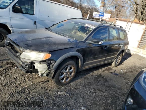 ✅ 2008 Volvo XC70 • VIN: YV4BZ982681019678 • Lot: 92855035. Listed on Copart with 202,880 mi. Free auction sales archive from the USA and detailed vehicle history report at DreamBid. Image 1.
