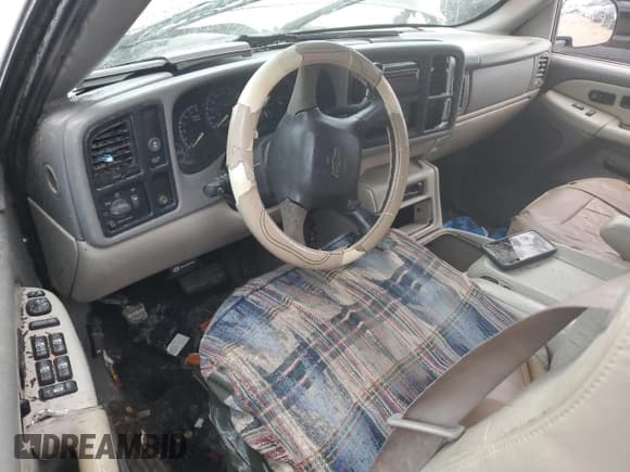 ✅ 2001 Chevrolet Suburban LS • VIN: 3GNEC16T41G107884 • Лот: 50623435. Опубликован ранее на Copart с пробегом Не указан. Бесплатный доступ к архиву аукционных продаж из США и подробный отчёт об истории автомобиля на DreamBid. Изображение 8.