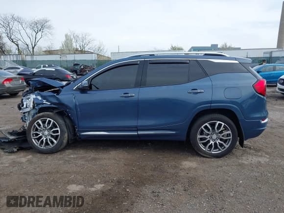 ✅ 2024 GMC Terrain Denali • VIN: 3GKALXEG9RL205962 • Lot: 41957557. Listed on IAAI with 11,256 mi. Free auction sales archive from the USA and detailed vehicle history report at DreamBid. Image 13.
