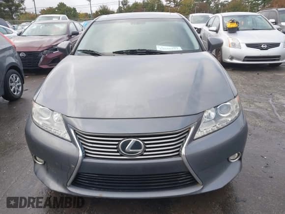 ✅ 2015 Lexus ES 330 • VIN: JTHBK1GG7F2184067 • Lot: 43556231. Listed on IAAI with 216,742 mi. Free auction sales archive from the USA and detailed vehicle history report at DreamBid. Image 12.