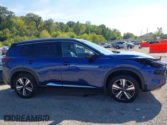 ✅ 2023 Nissan Rogue SL • VIN: JN8BT3CB6PW471158 • Lot: 43251935. Listed on IAAI with 51,212 mi. Free auction sales archive from the USA and detailed vehicle history report at DreamBid. Image 12.