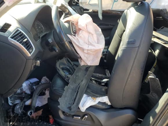 ✅ 2016 Audi Q5 Premium Plus • VIN: WA1L2AFP5GA150055 • Лот: 90892535. Опубликован ранее на Copart с пробегом Не указан. Бесплатный доступ к архиву аукционных продаж из США и подробный отчёт об истории автомобиля на DreamBid. Изображение 7.