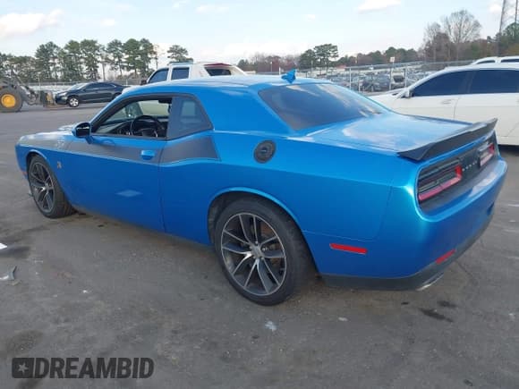 ✅ 2015 Dodge Challenger R/T Scat Pack Shaker • VIN: 2C3CDZFJ5FH821822 • Lot: 43760587. Listed on IAAI with 69,460 mi. Free auction sales archive from the USA and detailed vehicle history report at DreamBid. Image 3.