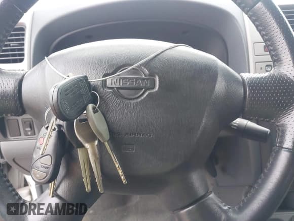 ✅ 2001 Nissan Frontier XE • VIN: 1N6ED27T51C374221 • Lot: 43785711. Wystawiony na IAAI z przebiegiem 328 469 mil. Bezpłatny archiwum sprzedaży aukcyjnych z USA i szczegółowy raport historii pojazdu na DreamBid. Zdjęcie 11.