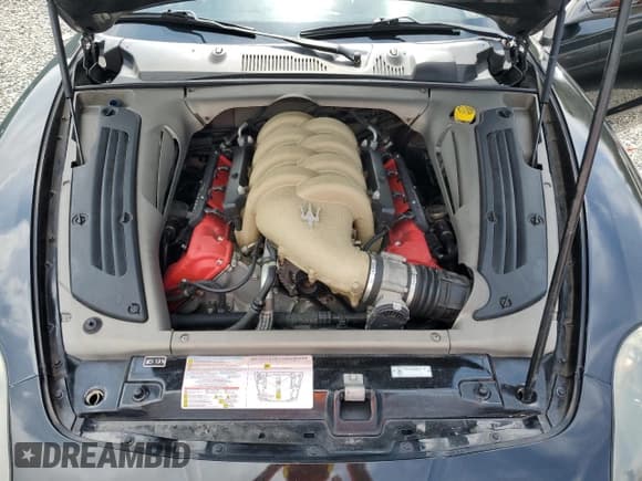 ✅ 2005 Maserati Spyder • VIN: ZAMBB18A150016507 • Лот: 61951374. Опубликован ранее на Copart с пробегом 25 491 миль. Бесплатный доступ к архиву аукционных продаж из США и подробный отчёт об истории автомобиля на DreamBid. Изображение 11.