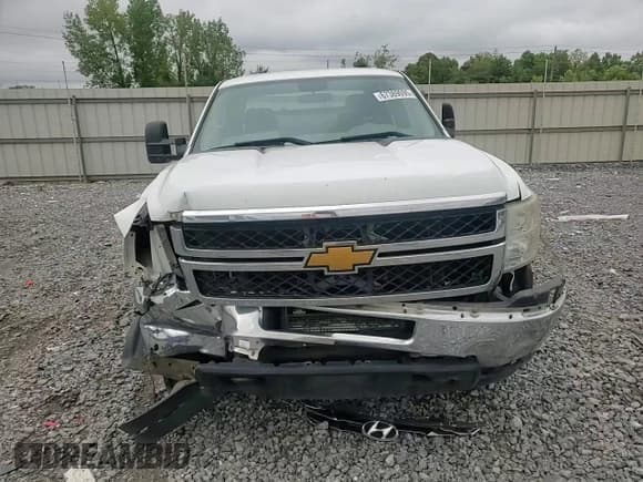 ✅ 2013 Chevrolet Silverado 2500HD Work Truck • VIN: 1GC1CVCG3DF183804 • Lot: 67389095. Wystawiony na Copart z przebiegiem Nie podano. Bezpłatny archiwum sprzedaży aukcyjnych z USA i szczegółowy raport historii pojazdu na DreamBid. Zdjęcie 13.