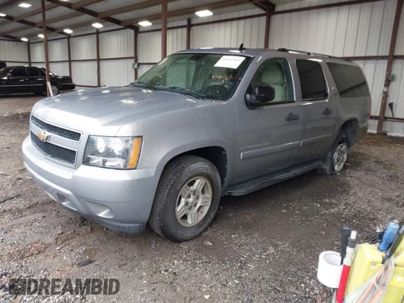 ✅ 2007 Chevrolet Suburban LT • VIN: 1GNFK16357J254729 • Lot: 41542483. Listed on IAAI with 95,604 mi. Free auction sales archive from the USA and detailed vehicle history report at DreamBid. Image 2.