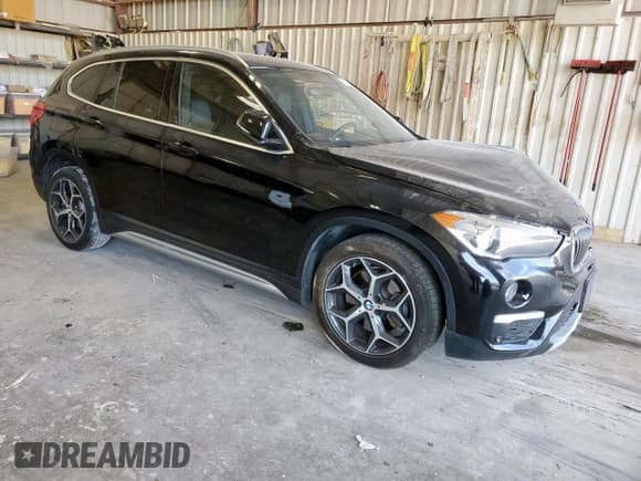 ✅ 2019 BMW X1 sDrive28i • VIN: WBXHU7C55K3H45955 • Lot: 81317225. Listed on Copart with 67,302 mi. Free auction sales archive from the USA and detailed vehicle history report at DreamBid. Image 4.
