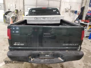 ✅ 2001 Chevrolet S-10 • VIN: 1GCCS145918253047 • Лот: 83699074. Опубликован ранее на Copart с пробегом Не указан. Бесплатный доступ к архиву аукционных продаж из США и подробный отчёт об истории автомобиля на DreamBid. Изображение 6.
