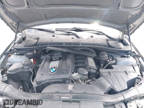 ✅ 2011 BMW 3 Series 328i • VIN: WBAPH7C5XBA801844 • Lot: 43167219. Listed on IAAI with 92,103 mi. Free auction sales archive from the USA and detailed vehicle history report at DreamBid. Image 10.