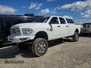 ✅ 2018 Ram 3500 Tradesman • VIN: 3C63R3GJ6JG342947 • Lot: 90533105. Wystawiony na Copart z przebiegiem 120 629 mil. Bezpłatny archiwum sprzedaży aukcyjnych z USA i szczegółowy raport historii pojazdu na DreamBid. Zdjęcie 1.
