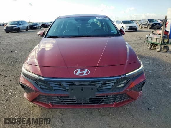 ✅ 2025 Hyundai Elantra Limited • VIN: KMHLP4DG9SU959380 • Lot: 81233345. Wystawiony na Copart z przebiegiem 19 534 mil. Bezpłatny archiwum sprzedaży aukcyjnych z USA i szczegółowy raport historii pojazdu na DreamBid. Zdjęcie 5.
