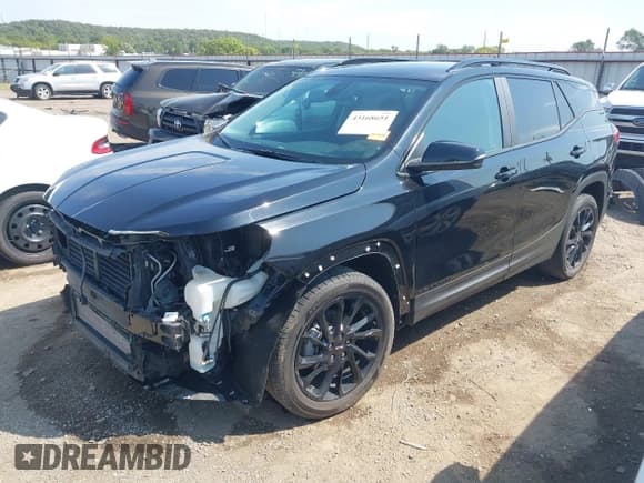 ✅ 2024 GMC Terrain SLE • VIN: 3GKALMEG2RL161737 • Lot: 43168651. Wystawiony na IAAI z przebiegiem 38 464 mil. Bezpłatny archiwum sprzedaży aukcyjnych z USA i szczegółowy raport historii pojazdu na DreamBid. Zdjęcie 18.