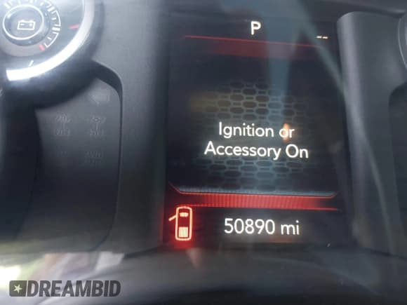 ✅ 2021 Ram 2500 Tradesman • VIN: 3C6UR5CJ9MG641813 • Lot: 42203699. Wystawiony na IAAI z przebiegiem 50 890 mil. Bezpłatny archiwum sprzedaży aukcyjnych z USA i szczegółowy raport historii pojazdu na DreamBid. Zdjęcie 16.