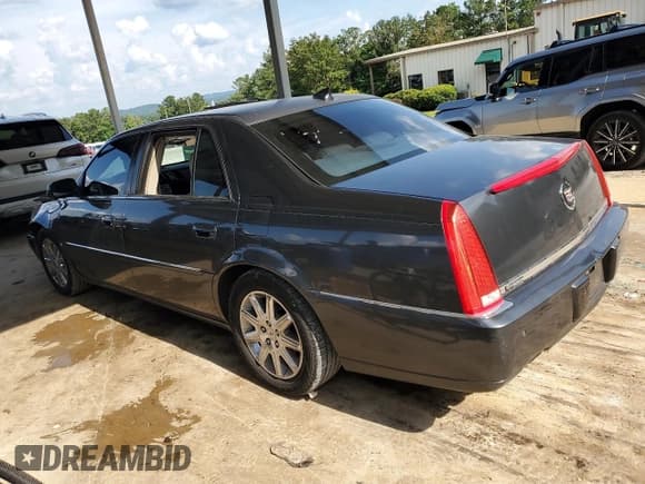 ✅ 2010 Cadillac DTS 1SD • VIN: 1G6KH5EY6AU115910 • Lot: 68716455. Listed on Copart with 164,251 mi. Free auction sales archive from the USA and detailed vehicle history report at DreamBid. Image 2.