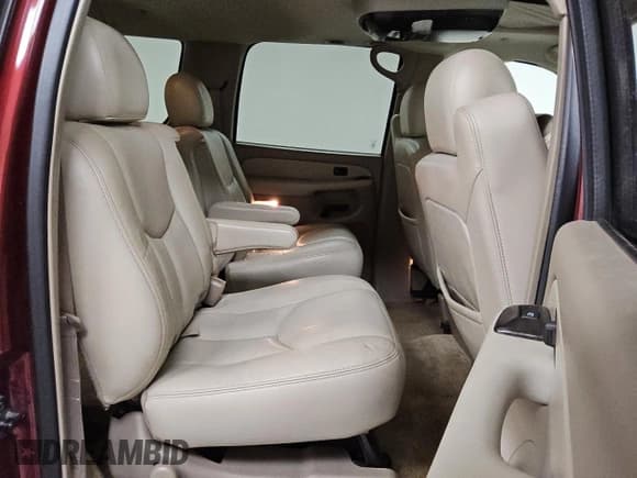 ✅ 2003 Chevrolet Suburban LT • VIN: 1GNFK16Z83J228298 • Lot: 56543165. Listed on Copart with 214,110 mi. Free auction sales archive from the USA and detailed vehicle history report at DreamBid. Image 11.