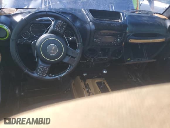 ✅ 2017 Jeep Wrangler Unlimited Sahara • VIN: 1C4BJWEG6HL530059 • Lot: 82025825. Listed on Copart with 90,786 mi. Free auction sales archive from the USA and detailed vehicle history report at DreamBid. Image 8.