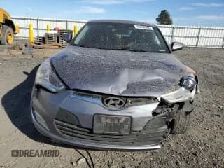 ✅ 2012 Hyundai Veloster w/Red Int • VIN: KMHTC6AD4CU033777 • Lot: 72250544. Listed on Copart with 136,087 mi. Free auction sales archive from the USA and detailed vehicle history report at DreamBid. Image 5.