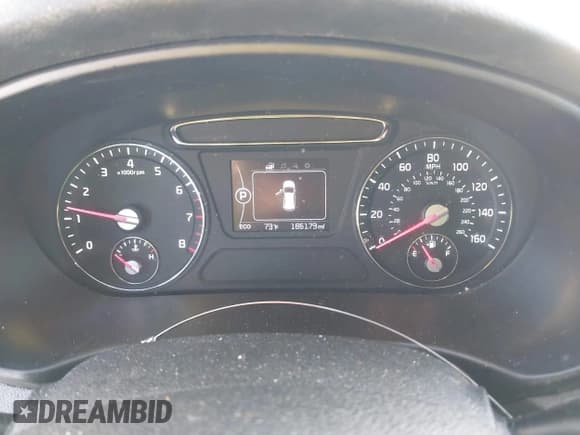 ✅ 2017 Kia Sorento LX • VIN: 5XYPGDA52HG326044 • Lot: 43462749. Listed on IAAI with 166,173 mi. Free auction sales archive from the USA and detailed vehicle history report at DreamBid. Image 7.