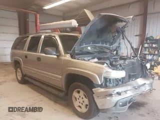 ✅ 2000 Chevrolet Suburban LS • VIN: 3GNFK16T6YG120637 • Лот: 42834475. Опубликован ранее на IAAI с пробегом 163 185 миль. Бесплатный доступ к архиву аукционных продаж из США и подробный отчёт об истории автомобиля на DreamBid. Изображение 1.