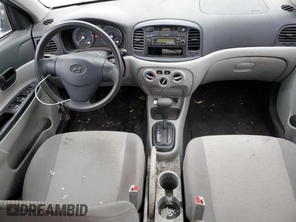 ✅ 2008 Hyundai Accent L • VIN: KMHCN45C78U264731 • Лот: 85733584. Опубликован ранее на Copart с пробегом 269 165 миль. Бесплатный доступ к архиву аукционных продаж из США и подробный отчёт об истории автомобиля на DreamBid. Изображение 8.