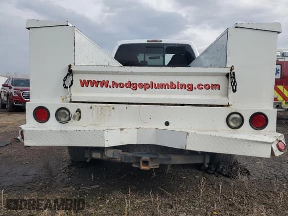 ✅ 2010 Ford F-250 • VIN: 1FTSF2BY9AEA45478 • Lot: 50821805. Wystawiony na Copart z przebiegiem 188 649 mil. Bezpłatny archiwum sprzedaży aukcyjnych z USA i szczegółowy raport historii pojazdu na DreamBid. Zdjęcie 6.