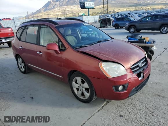 ✅ 2008 Kia Rondo LX • VIN: KNAFG526X87128797 • Lot: 82712585. Listed on Copart with 85,974 mi. Free auction sales archive from the USA and detailed vehicle history report at DreamBid. Image 4.
