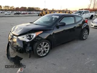 ✅ 2016 Hyundai Veloster • VIN: KMHTC6AD8GU296697 • Lot: 87866635. Wystawiony na Copart z przebiegiem 123 306 mil. Bezpłatny archiwum sprzedaży aukcyjnych z USA i szczegółowy raport historii pojazdu na DreamBid. Zdjęcie 1.