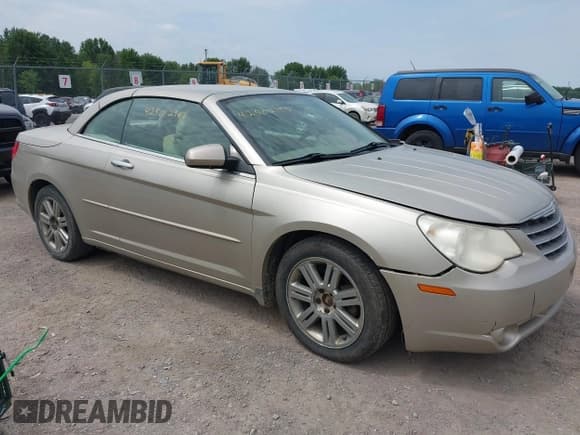 ✅ 2008 Chrysler Sebring Limited • VIN: 1C3LC65M08N302829 • Lot: 42502193. Listed on IAAI with 107,361 mi. Free auction sales archive from the USA and detailed vehicle history report at DreamBid. Image 1.