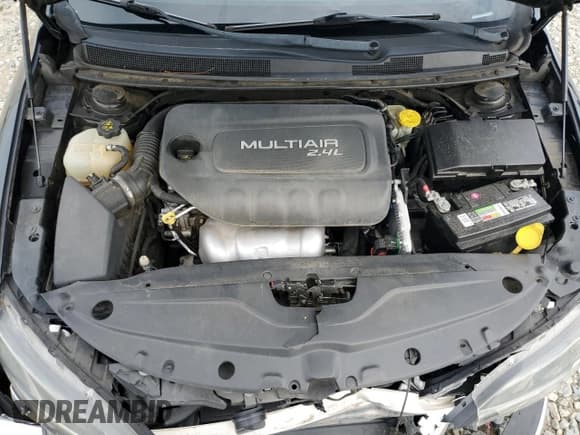 ✅ 2015 Chrysler 200 Limited • VIN: 1C3CCCAB0FN646046 • Lot: 63771975. Wystawiony na Copart z przebiegiem 134 847 mil. Bezpłatny archiwum sprzedaży aukcyjnych z USA i szczegółowy raport historii pojazdu na DreamBid. Zdjęcie 12.