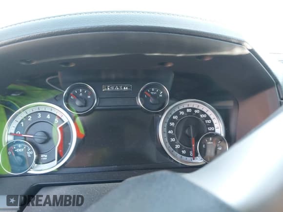 ✅ 2017 Ram 1500 Laramie • VIN: 1C6RR7NM3HS877140 • Lot: 43304526. Wystawiony na IAAI z przebiegiem 152 924 mil. Bezpłatny archiwum sprzedaży aukcyjnych z USA i szczegółowy raport historii pojazdu na DreamBid. Zdjęcie 7.