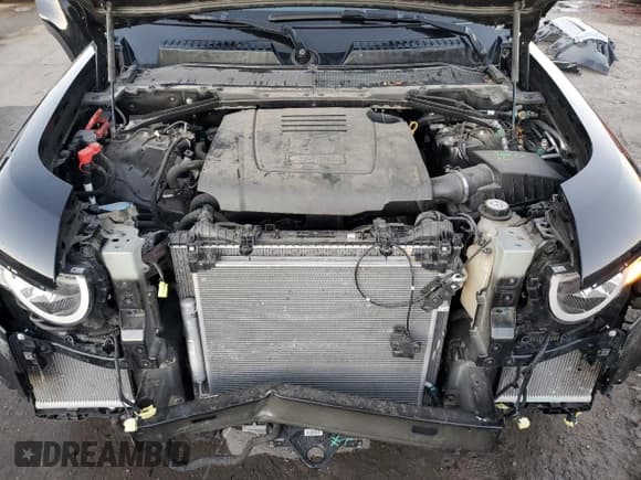 ✅ 2020 Land Rover Defender S • VIN: SALEJ7EX4L2021419 • Lot: 84061984. Wystawiony na Copart z przebiegiem 32 815 mil. Bezpłatny archiwum sprzedaży aukcyjnych z USA i szczegółowy raport historii pojazdu na DreamBid. Zdjęcie 11.