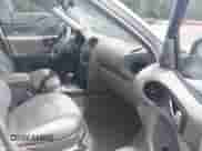 2005 Hyundai Santa Fe GLS z VIN KM8SC73EX5U995981, wystawiony jako IAAI lot #42472107 z przebiegiem 140 419 mil mil oraz . Historia ofert i sprzedaży dostępna na DreamBid. Obrazek 5.