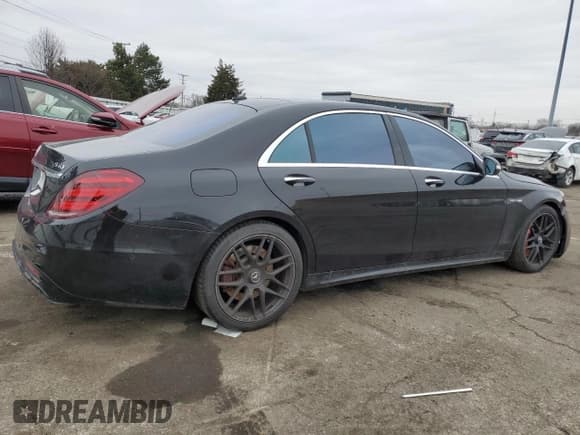 ✅ 2020 Mercedes-Benz S 63 AMG • VIN: W1KUG8JB2LA533449 • Lot: 44527325. Listed on Copart with 69,604 mi. Free auction sales archive from the USA and detailed vehicle history report at DreamBid. Image 3.