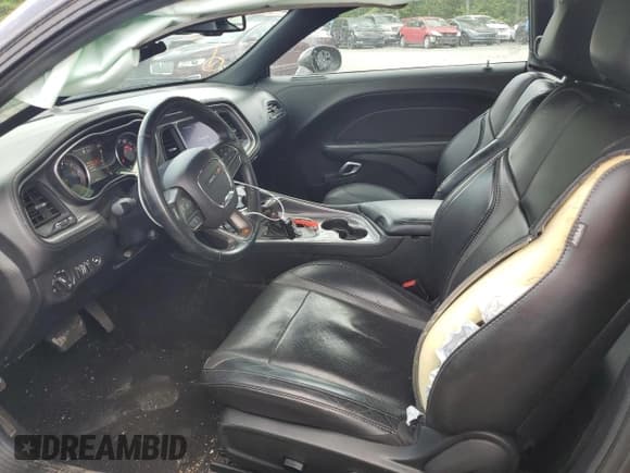 ✅ 2020 Dodge Challenger SXT • VIN: 2C3CDZAG9LH198406 • Lot: 55082374. Wystawiony na Copart z przebiegiem 80 764 mil. Bezpłatny archiwum sprzedaży aukcyjnych z USA i szczegółowy raport historii pojazdu na DreamBid. Zdjęcie 7.