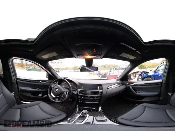 ✅ 2018 BMW X4 xDrive28i • VIN: 5UXXW3C52J0Z59910 • Lot: 43414687. Wystawiony na IAAI z przebiegiem 74 563 mil. Bezpłatny archiwum sprzedaży aukcyjnych z USA i szczegółowy raport historii pojazdu na DreamBid. Zdjęcie 18.