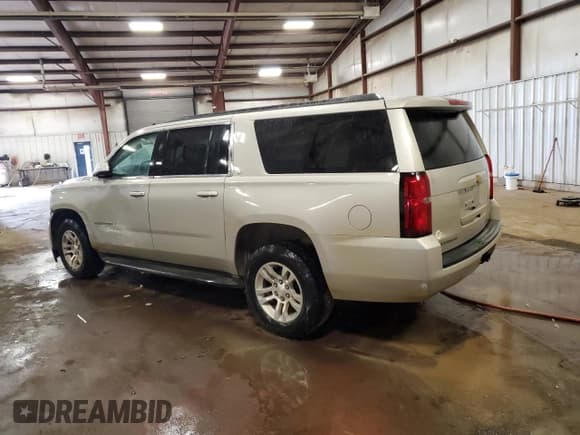 ✅ 2015 Chevrolet Suburban LT • VIN: 1GNSKJKC1FR289952 • Лот: 86842865. Опубликован ранее на Copart с пробегом 224 346 миль. Бесплатный доступ к архиву аукционных продаж из США и подробный отчёт об истории автомобиля на DreamBid. Изображение 2.