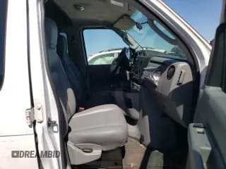 ✅ 2014 Ford Econoline Passenger XL • VIN: 1FBSS3BL5EDB21249 • Лот: 52457984. Опубликован ранее на Copart с пробегом 88 587 миль. Бесплатный доступ к архиву аукционных продаж из США и подробный отчёт об истории автомобиля на DreamBid. Изображение 5.