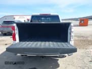 ✅ 2021 Chevrolet Silverado 1500 RST • VIN: 3GCUYEET4MG243452 • Лот: 41732000. Опубликован ранее на IAAI с пробегом 122 868 миль. Бесплатный доступ к архиву аукционных продаж из США и подробный отчёт об истории автомобиля на DreamBid. Изображение 17.