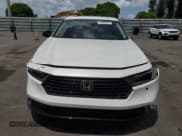 ✅ 2024 Honda Accord Touring • VIN: 1HGCY2F82RA034500 • Lot: 54598045. Wystawiony na Copart z przebiegiem 10 205 mil. Bezpłatny archiwum sprzedaży aukcyjnych z USA i szczegółowy raport historii pojazdu na DreamBid. Zdjęcie 5.