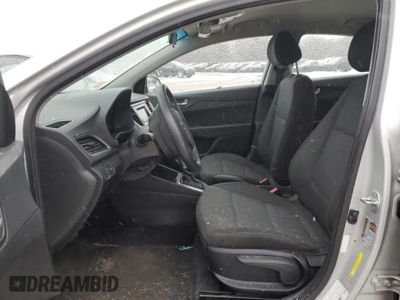 ✅ 2018 Hyundai Accent SEL • VIN: 3KPC24A37JE028071 • Лот: 85976434. Опубликован ранее на Copart с пробегом Не указан. Бесплатный доступ к архиву аукционных продаж из США и подробный отчёт об истории автомобиля на DreamBid. Изображение 7.