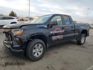 ✅ 2023 Chevrolet Silverado 1500 Work Truck • VIN: 1GCRDAEK9PZ124253 • Lot: 86708324. Wystawiony na Copart z przebiegiem 17 384 mil. Bezpłatny archiwum sprzedaży aukcyjnych z USA i szczegółowy raport historii pojazdu na DreamBid. Zdjęcie 1.