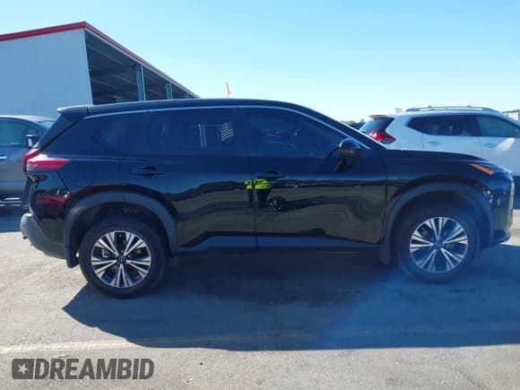 ✅ 2022 Nissan Rogue SV • VIN: 5N1BT3BA3NC684017 • Lot: 43517453. Wystawiony na IAAI z przebiegiem 37 637 mil. Bezpłatny archiwum sprzedaży aukcyjnych z USA i szczegółowy raport historii pojazdu na DreamBid. Zdjęcie 13.