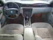 2009 Chevrolet Impala LT z VIN 2G1WT57K891195961, wystawiony jako Copart lot #86255805 z przebiegiem 172 714 mil mil oraz Szkoda całkowita • Salvage title. Historia ofert i sprzedaży dostępna na DreamBid. Obrazek 8.