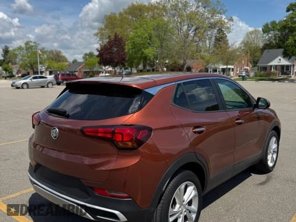 ✅ 2021 Buick Encore GX Preferred • VIN: KL4MMBS21MB099514 • Lot: 93111175. Wystawiony na Copart z przebiegiem 41 786 mil. Bezpłatny archiwum sprzedaży aukcyjnych z USA i szczegółowy raport historii pojazdu na DreamBid. Zdjęcie 4.